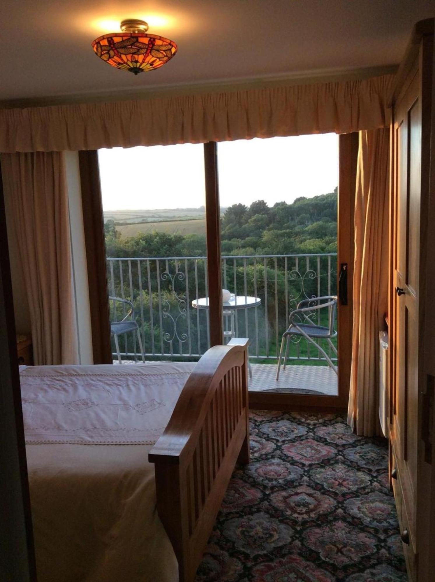 Room In Guest Room - Orchard Manor, Fore Street, Nr Truro Exterior photo